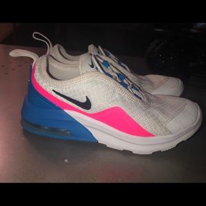 Girls Nike air